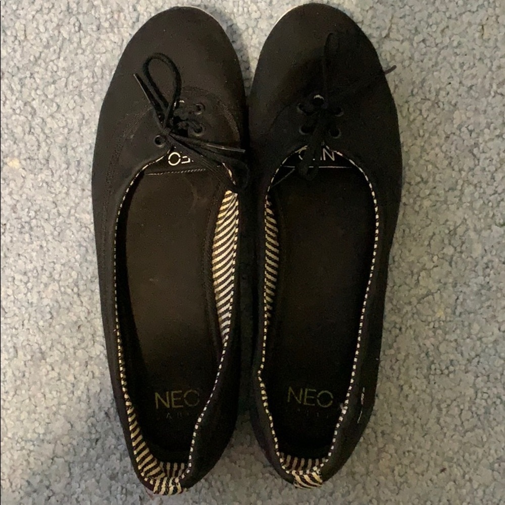 Athletic ballet flats